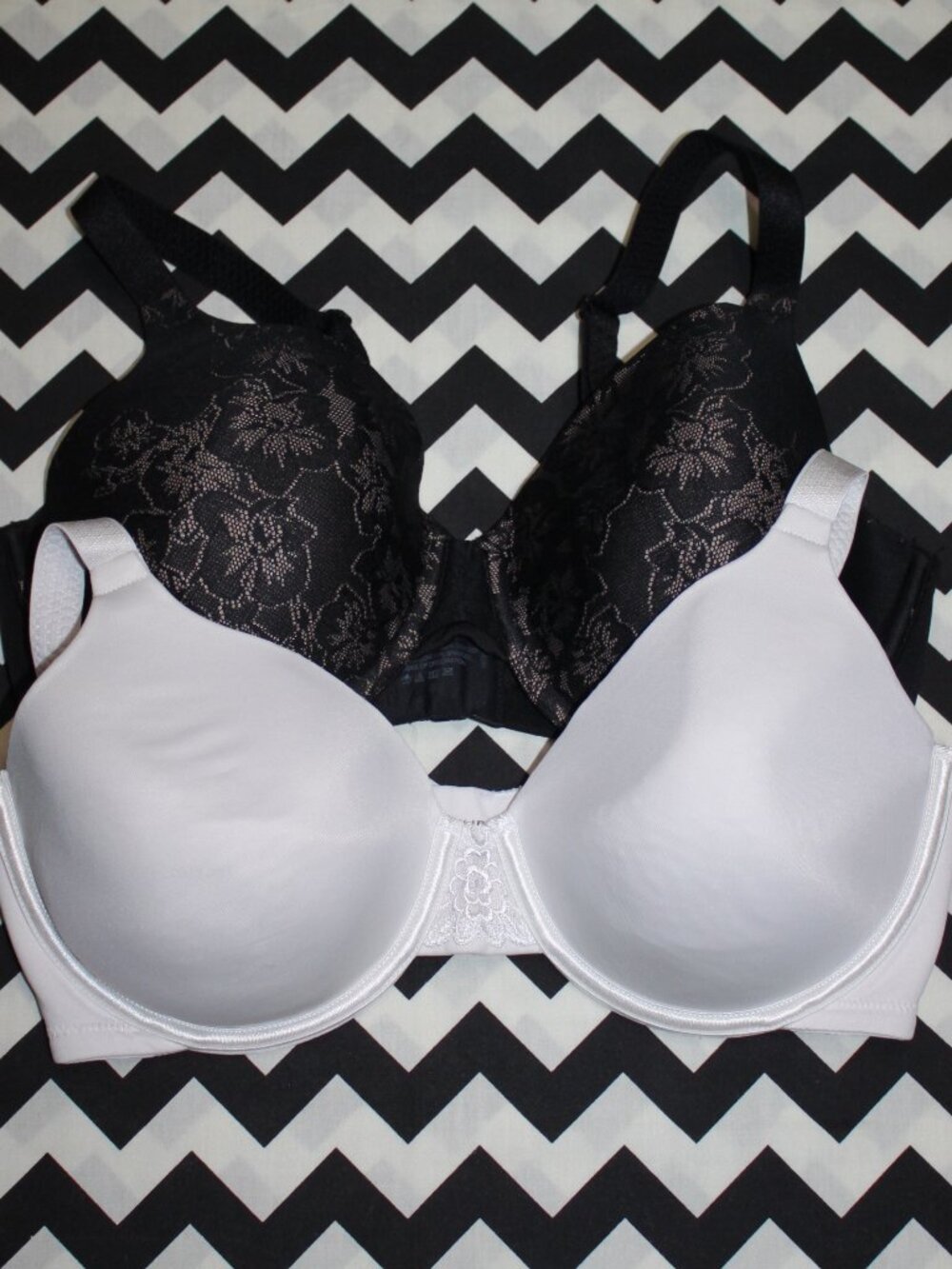2-Piece Vanity Fair Beauty Back Full Figure Minimizer Underwire Bras---Size 36D